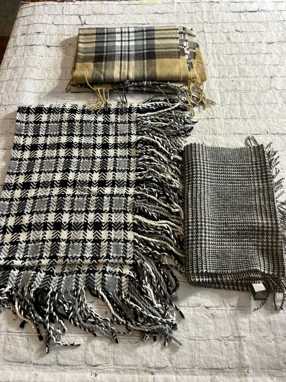 BANANA REPUBLIC & FACTORY (3) DIFFERENT STYLE  SCARVES PLAID WITH FRINGE